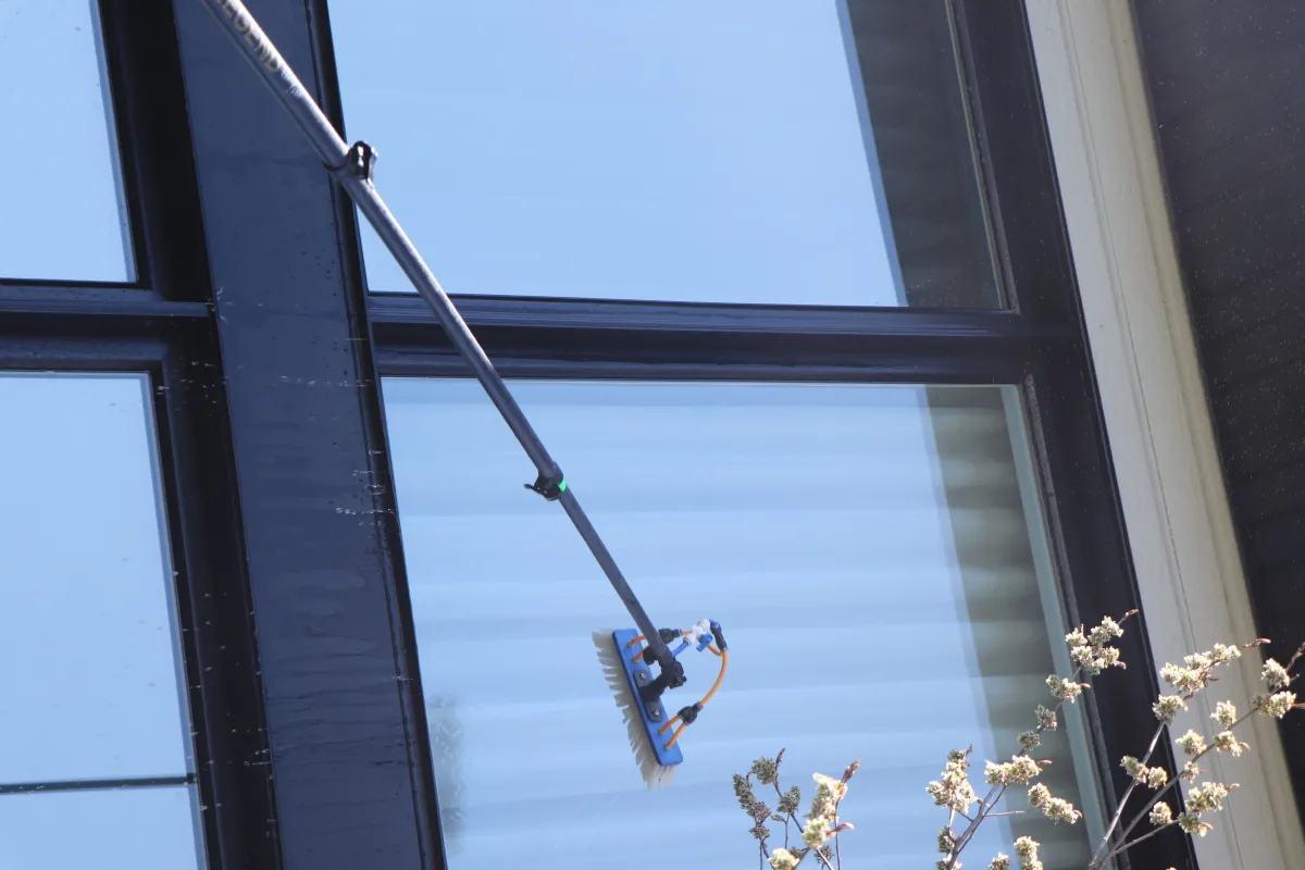 Lavage de Vitres Intérieur à Boucherville - VitraPro